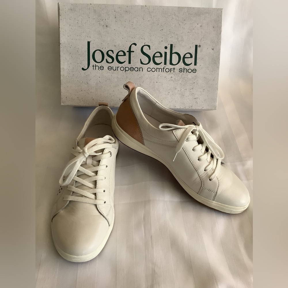 Josef Seibel White and Pink Leather Shoe - EU Size 39 (US 8.5)